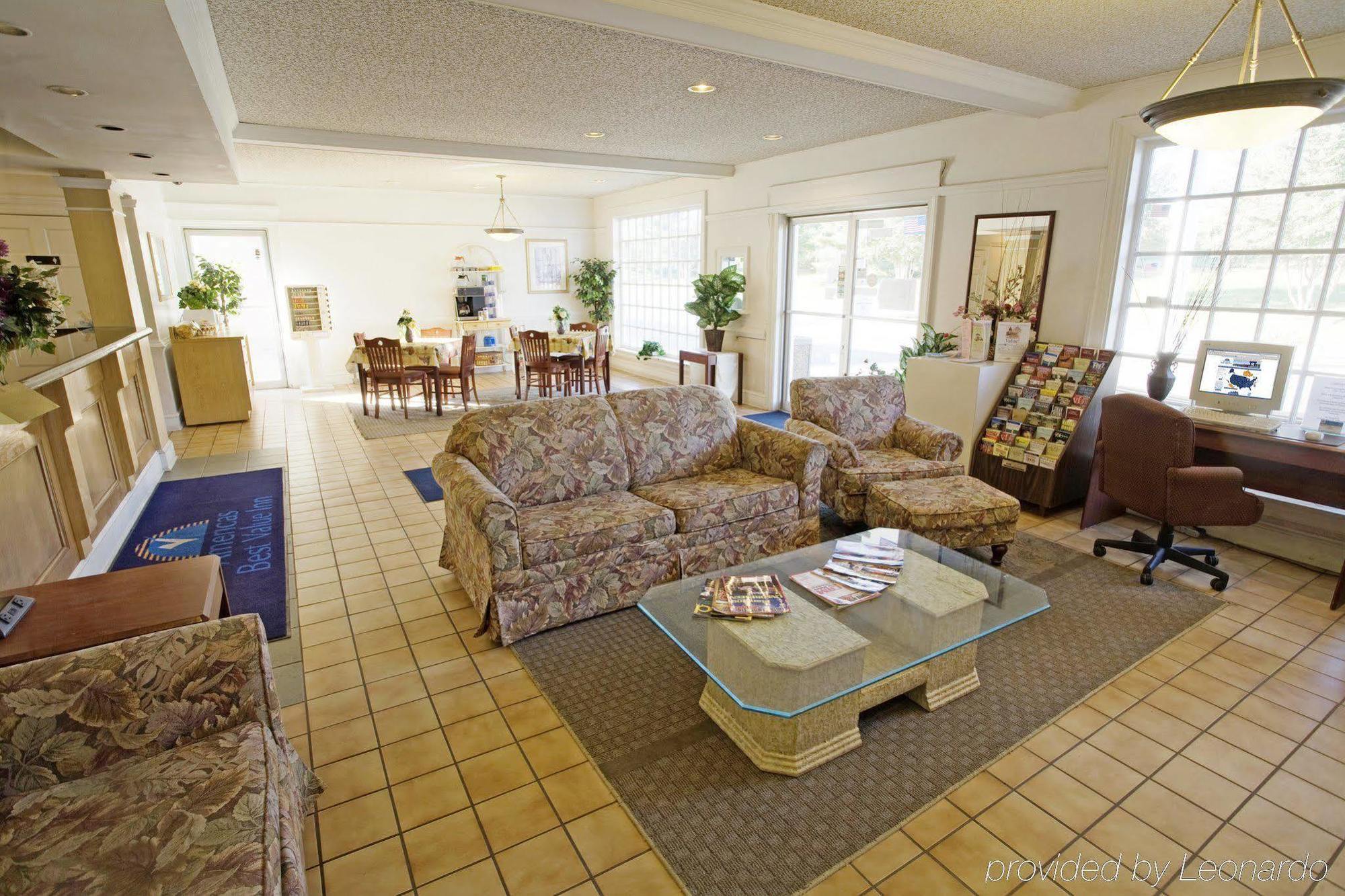 Americas Best Value Inn Richmond South Bellwood Interieur foto