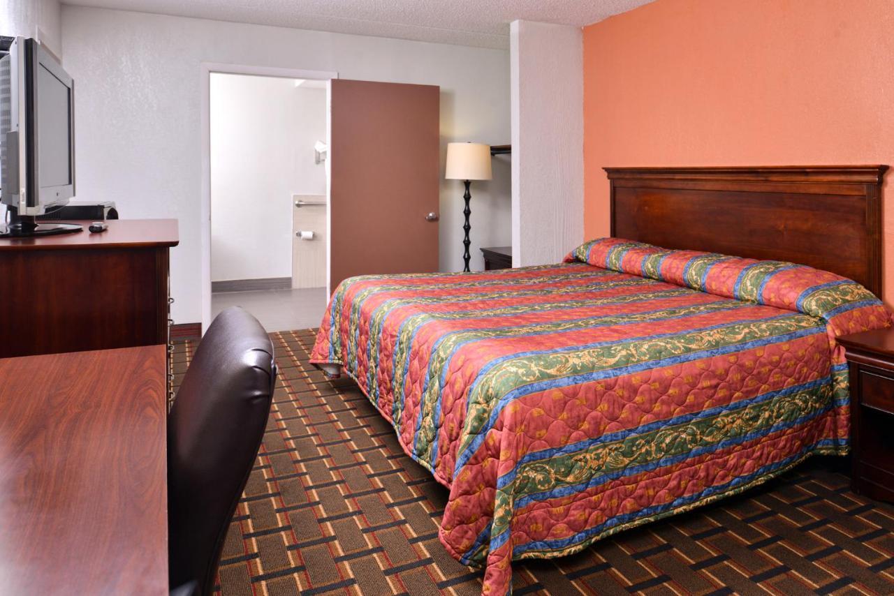 Americas Best Value Inn Richmond South Bellwood Buitenkant foto