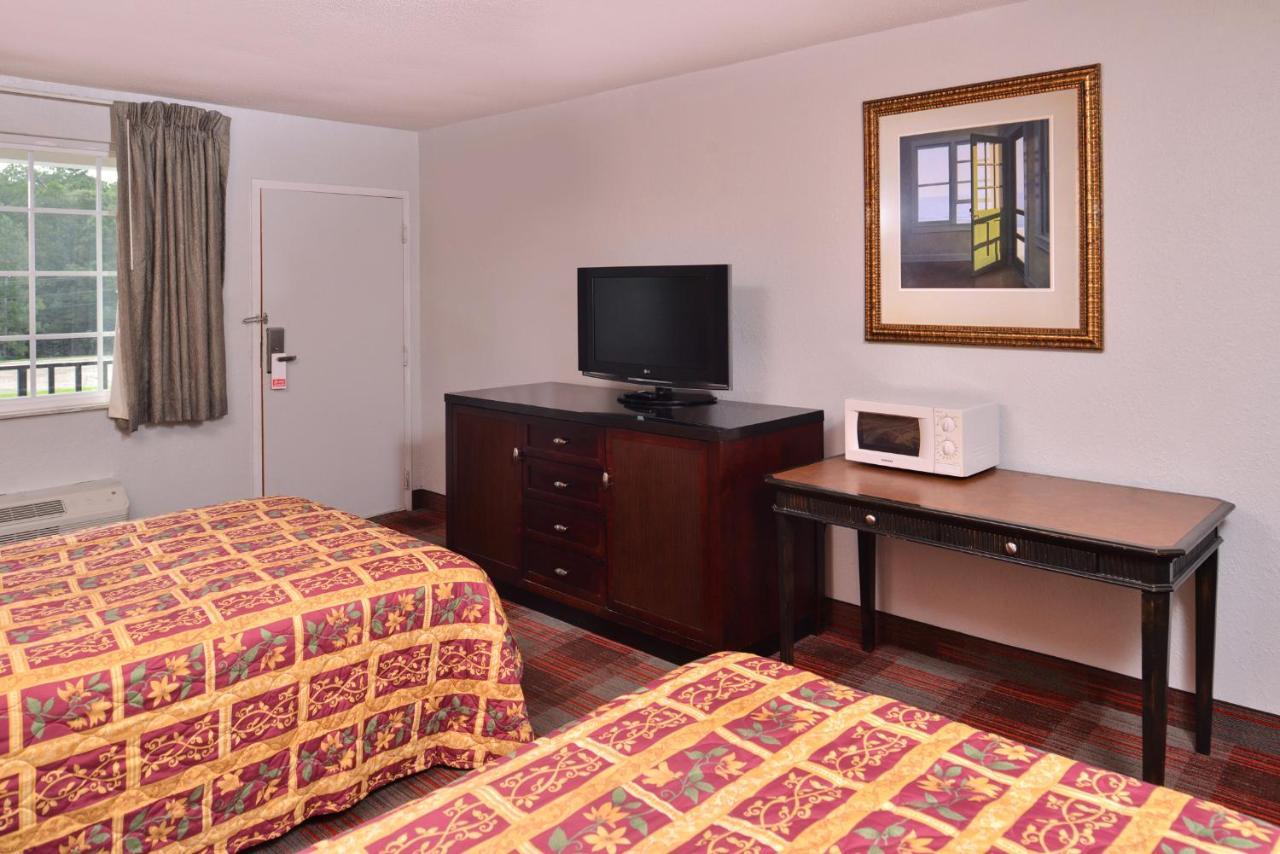 Americas Best Value Inn Richmond South Bellwood Buitenkant foto